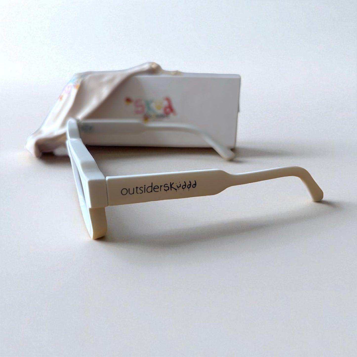 Outsiders x Skuddd Sunglasses - Black