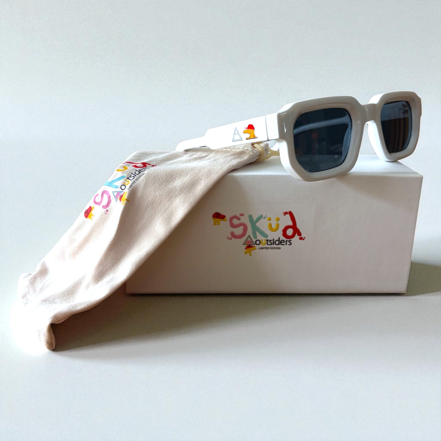 Outsiders x Skuddd Sunglasses - Black