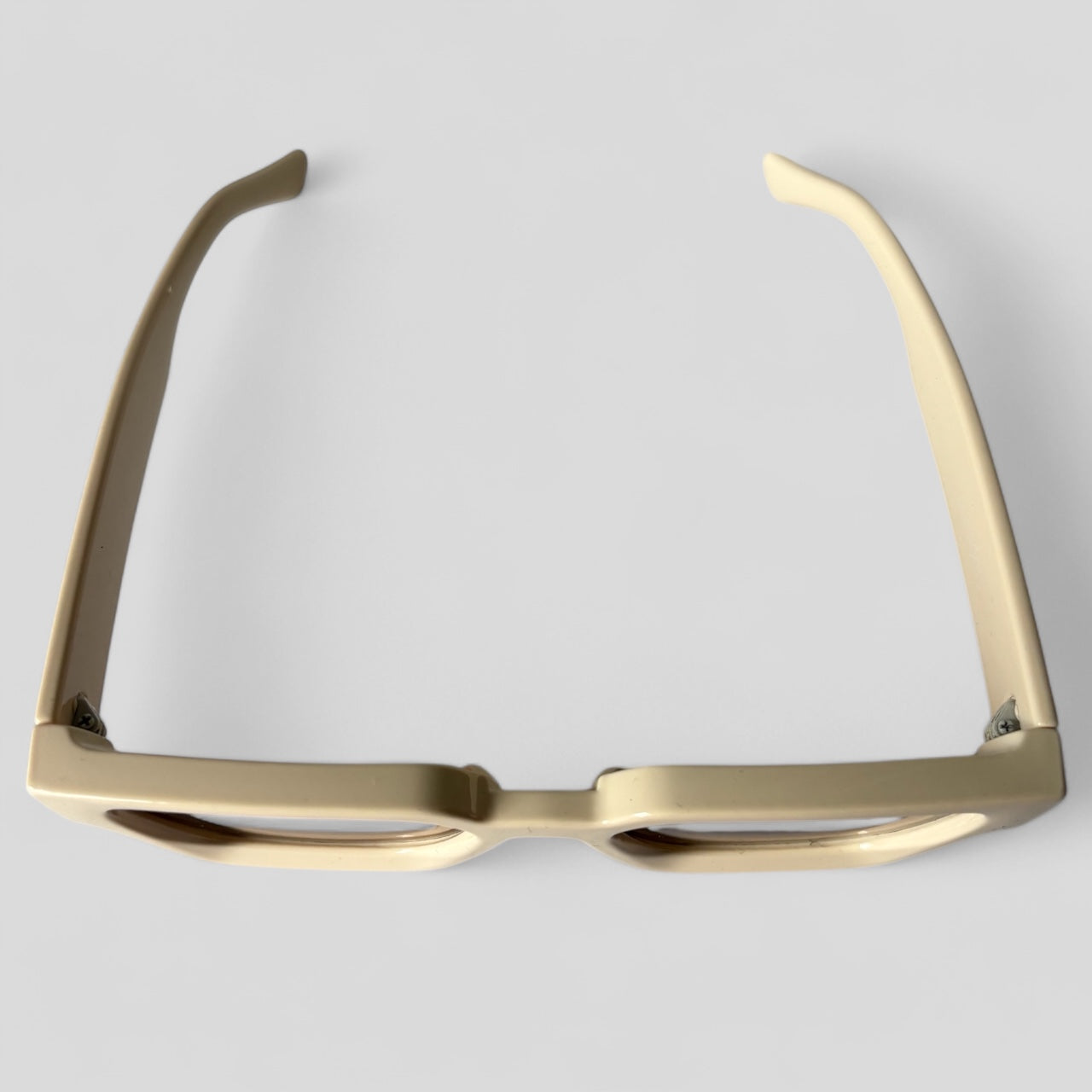 Outsiders Waved Sunglasses - Oat