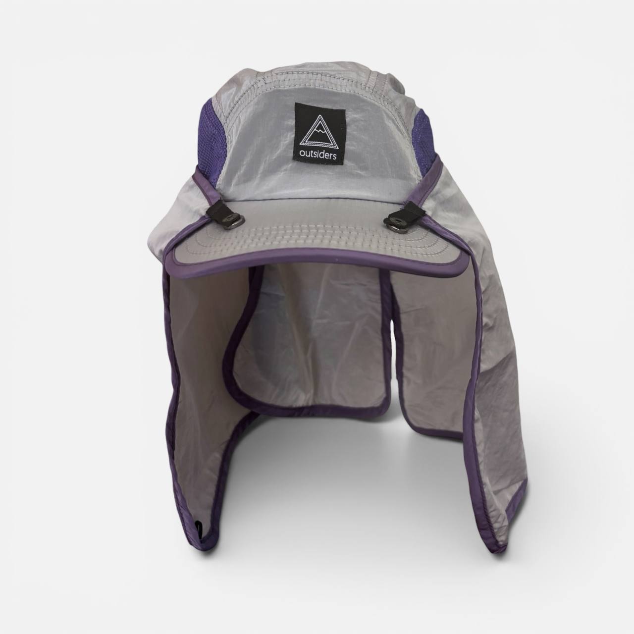 Legion Desert Running Cap silver/neutral detail